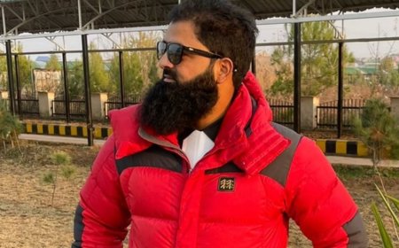 Advocate Muneer Najar Honored for Championing Positive Change in Kashmir